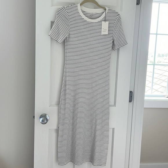 A New Day Dress - Picture 4 of 6